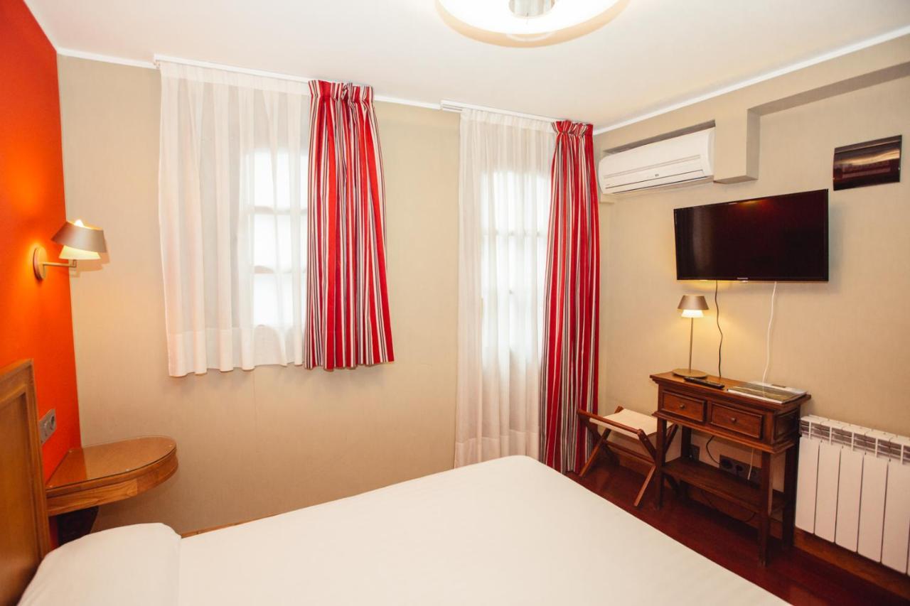 Hotel El Sella Onís المظهر الخارجي الصورة